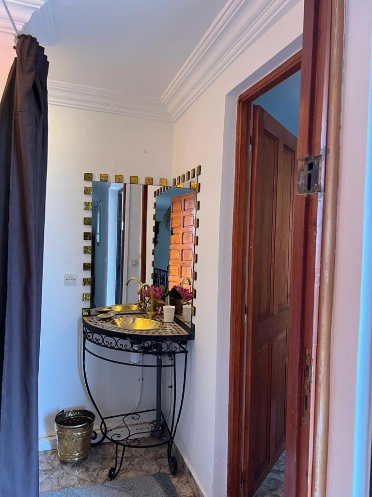 Riad Palmier Fleuri マラケシュ エクステリア 写真