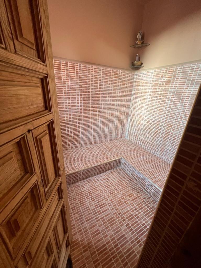 Riad Palmier Fleuri マラケシュ エクステリア 写真