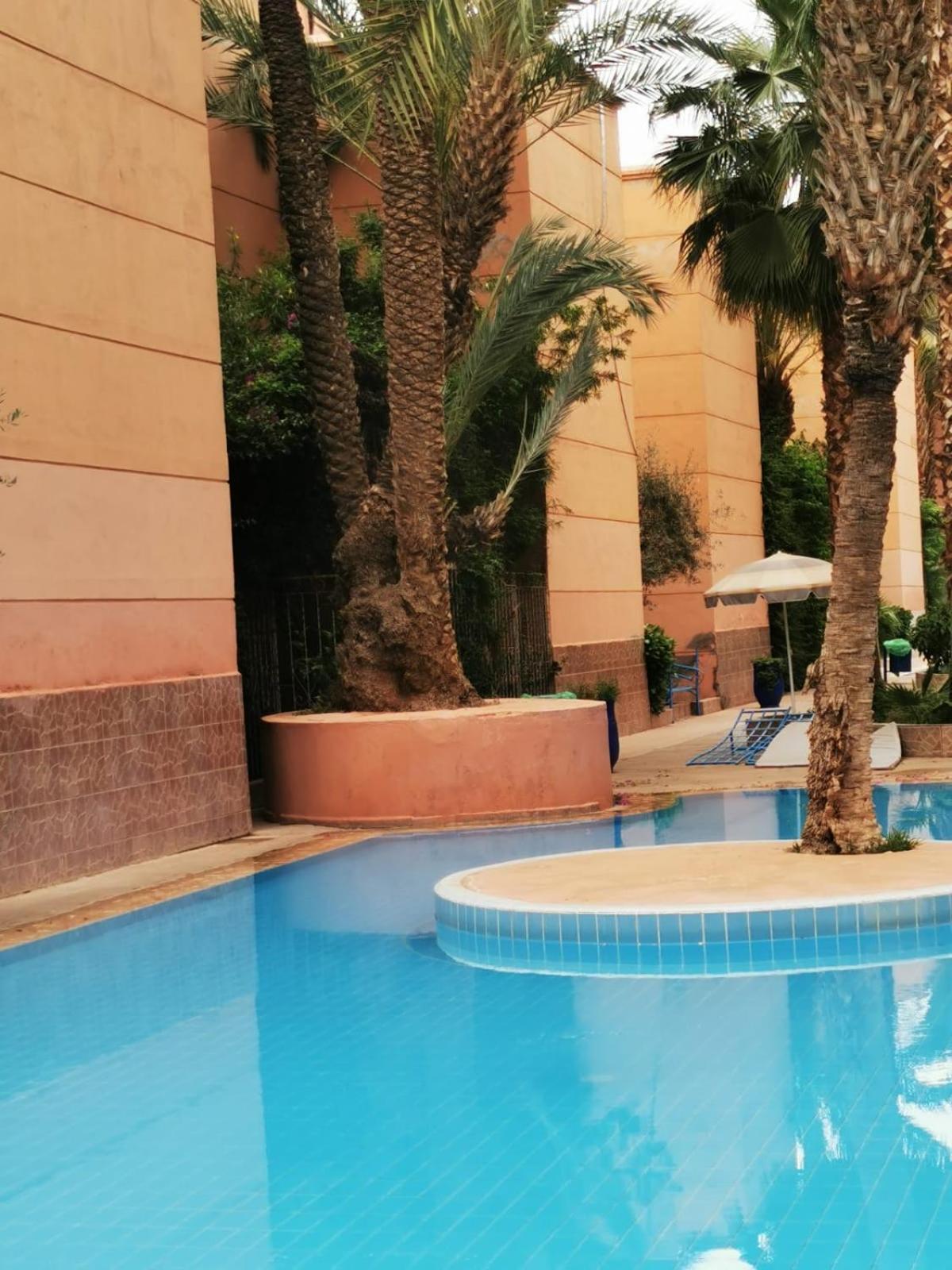 Riad Palmier Fleuri マラケシュ エクステリア 写真