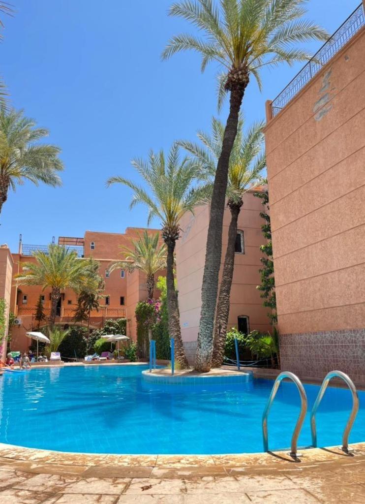 Riad Palmier Fleuri マラケシュ エクステリア 写真