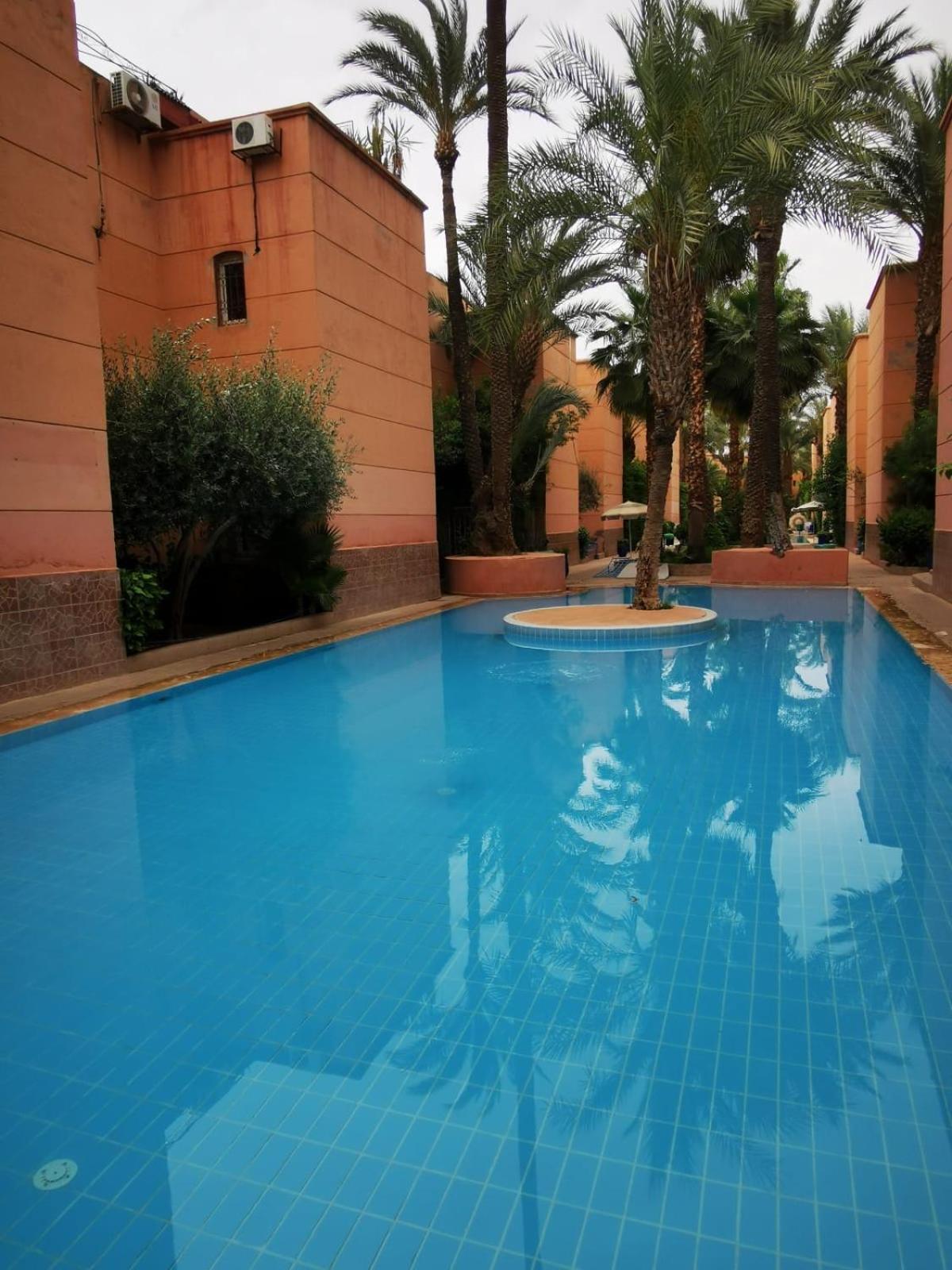 Riad Palmier Fleuri マラケシュ エクステリア 写真